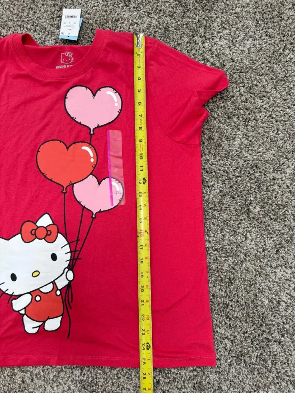 Hello Kitty Heart Balloon Graphic T Shirt Womens XXL Pink Sanrio NWT - Picture 10 of 11